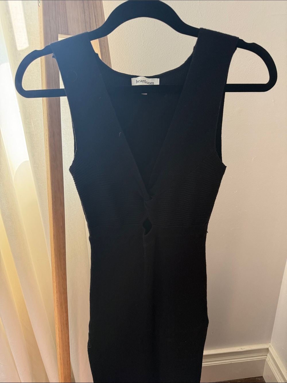 Heartloom Black Ribbed V-Neck Maxi Dress